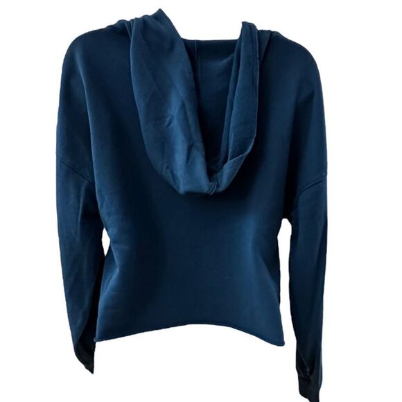 Champion ~ Turquoise/Teal Blue vneck cropped hooded sweatshirt ~ size Small - Picture 3 of 11